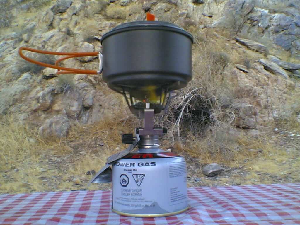 How to choose and use a camp stove 5 photo by Omar Bárcena