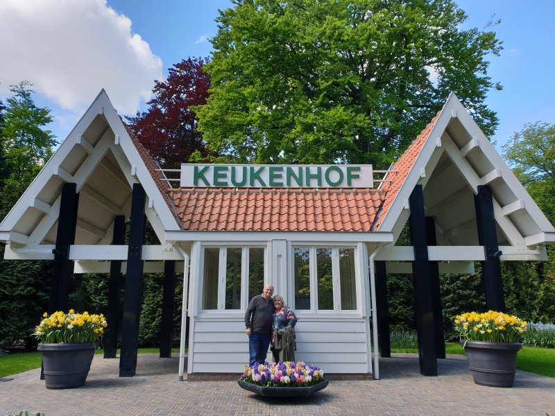James and I at the old entrance to Keukenhof.