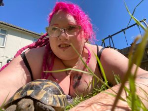 Samantha Kent with tortoise