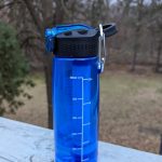 The Wakiwaki Filtered Water Bottle 20 oz bottle comes with a carabiner for easy carrying.