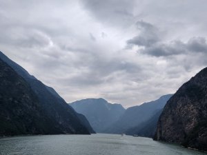 Xiling Gorge is the longest of the Yangtze River 3 Gorges China