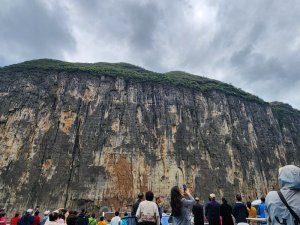 Sheer cliff face Qutang Gorge China