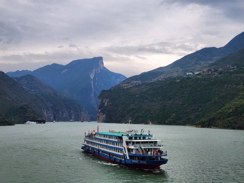 Yangtze River and 3 Gorges Cruise